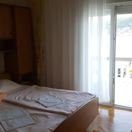 Anka Bunic krevet i doručak 3*