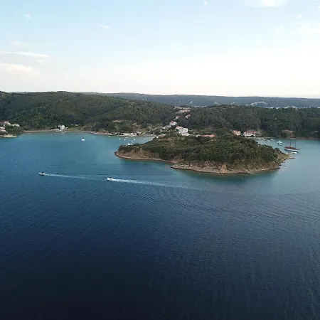 Anka Bunic krevet i doručak Rab Town