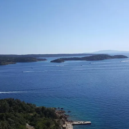 Anka Bunic Bed & Breakfast 3*