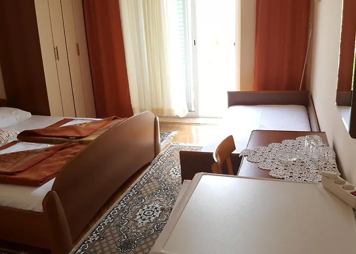 Anka Bunic 3* Rab Town