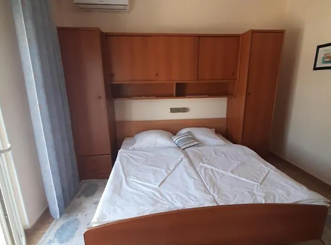 Anka Bunic 3* Rab Town